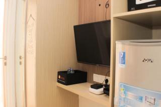 Cozy Living Studio Room at Springlake Summarecon Bekasi Apartment By Travelio - Bekasi - 8