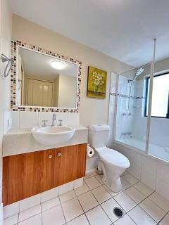 Stylish Beachside 1BR Apartment - 1