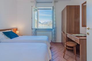 Flower House with Lake View by Wonderful Italy - 3