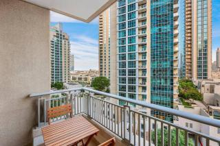 Chic City Apartment in Dubai Gym, Pool, and Free Parking - Dubai - 9