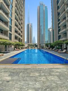 Chic City Apartment in Dubai Gym, Pool, and Free Parking - Dubai - 0