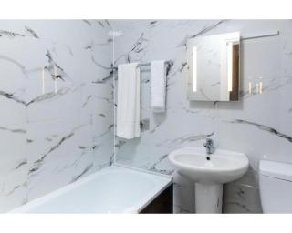 Uno Hotel Heathrow Windsor - Slough - 2