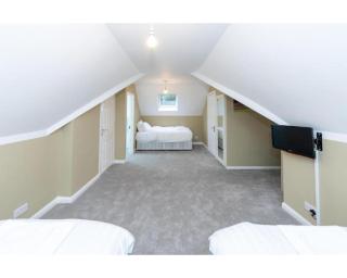 Uno Hotel Heathrow Windsor - Slough - 1