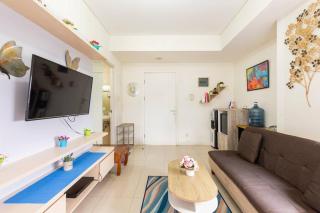 PaRes Apt 2BR Unit 1 by eRJe - Bandung - 6