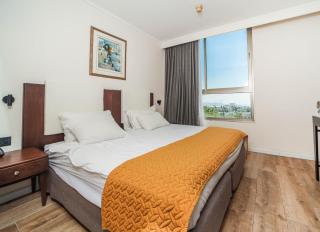 Plaza Nof HaGalil - 2