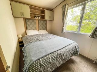 CaravanSleeps6-HotTub-Garden-WaterWonderland - Lincoln - 5