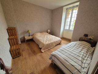 Gîte 18 personnes - 8