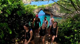 Lushy Hostel Nusa Penida - 1