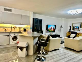 Entire 1 Bedroom Flat at Kensington Gardens Close to Hyde Park, Paddington St - Londra - 4