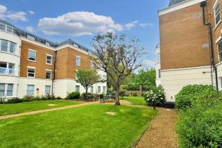 Osborne House - one bedroom ground floor apartment with parking - Southampton - 9
