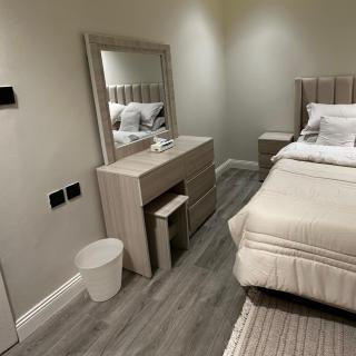 Self-Entry Apartment in Almasif Living Room and Bedroom - Riad - 2