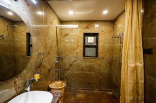 Myestay Elite The Ultimate Luxury Spacious Villa - Varanasi - 6