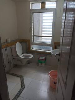 Ashi's golf view apartment - Greater Noida - 5