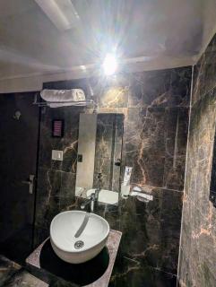 The Vibs International - 4