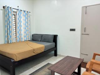 Sri Siri lodge and hotel - Chikmagalur - 8