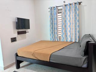 Sri Siri lodge and hotel - Chikmagalur - 3