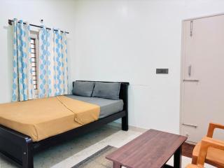 Sri Siri lodge and hotel - Chikmagalur - 2