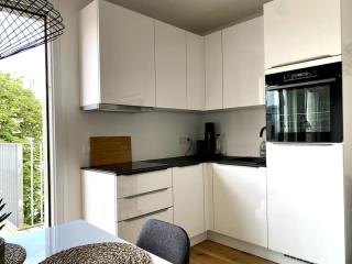 Rooftop Apartment with Terrace & AC - Self Check-In - Wenen - 5