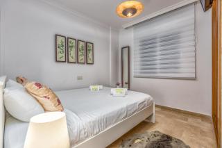 ViVi Homes - Malibu Pool, Garden & Beach - Mijas Costa - 3