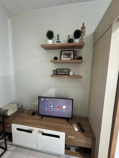 Makati High rise 1 Bedroom Condo with Balcony - Manila - 2