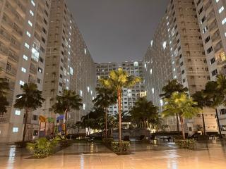 Minimalist 1BR Shore Residences - Manila - 6