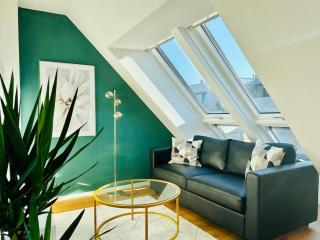 Sunny Terrace Penthouse with AC - Self Check-In - Vienne - 4