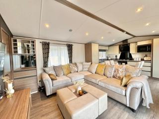 Two Neighbouring Luxury Lodges - Clitheroe - 2