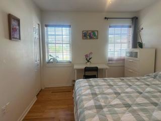 Taca's Townhome with Private Roof Deck - Baltimore - 2
