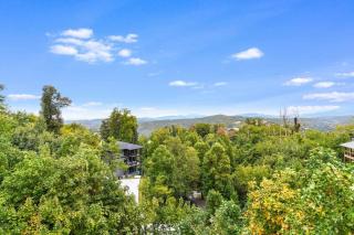 Incredible Mountain Views! Chalet Village Gatlinburg - 7