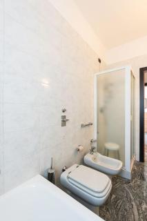 Fantastic two bedroom ZARA 5th fl- Mirable PM - Milan - 7