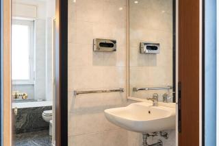 Fantastic two bedroom ZARA 5th fl- Mirable PM - Milan - 4