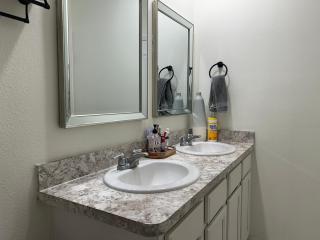 Divine room - Davenport 5 star - shared bathroom - 3