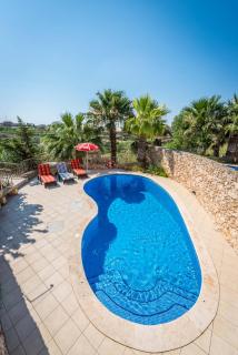 3 Bedroom Holiday Home with Private Pool and Views - Nadur - 9