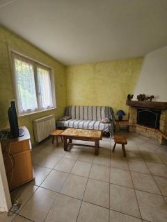 Maison à louer à Allègre - Allègre - 4