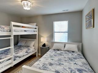 Pelican Place - Surf City - 3