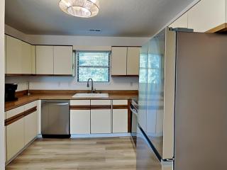 Pelican Place - Surf City - 7