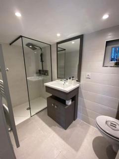 L'Antre deux Pierres, romantisme, jacuzzi extérieur, plateau dinatoire - Bouyon - 4