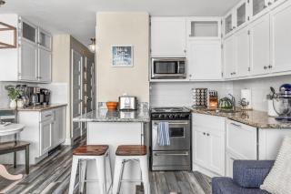 CDM 304 - Beachfront Serenity - Galveston - 8