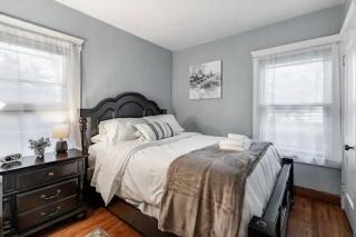 Lakewood Bed & Biscuit - Pet Friendly - Mins to LKWD Park - 2