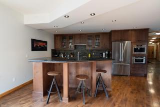 Rundle Cliffs Lodge by Canmore Premier - 2