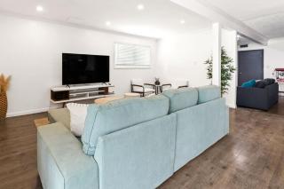 Newly Renovated 6BR 3BA Port Arthur Holiday Home with Hot Tub - Port Arthur - 4