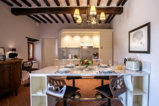 Casa Livio, a garden with a view - 8