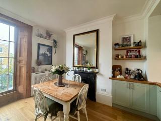 Vintage-Inspired 1BD Flat in De Beauvoir Town - London - 4