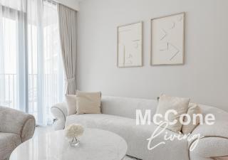 Bright 2BR with Pool & Creek Views - Dubai - 6