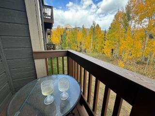 Cascade Village 311 - 8