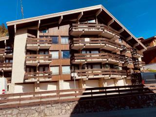 Appartement T2 Centre Village avec Balcon & Cheminée, Proche Piscine et Pistes - FR-1-459-72 - La Clusaz - 1