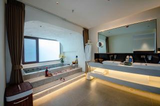 岚悦里丽江天镜360度雪山极景私汤酒店 - 4