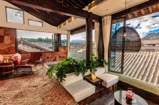 岚悦里丽江天镜360度雪山极景私汤酒店 - 2