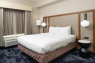 Fairfield Inn & Suites Greensboro Wendover - Greensboro - 1
