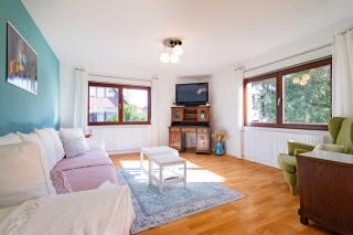 Charmante Wohnung -Altes Kino- 2SZ-2Bad-Terrasse-Netflix - Baden-Baden - 1